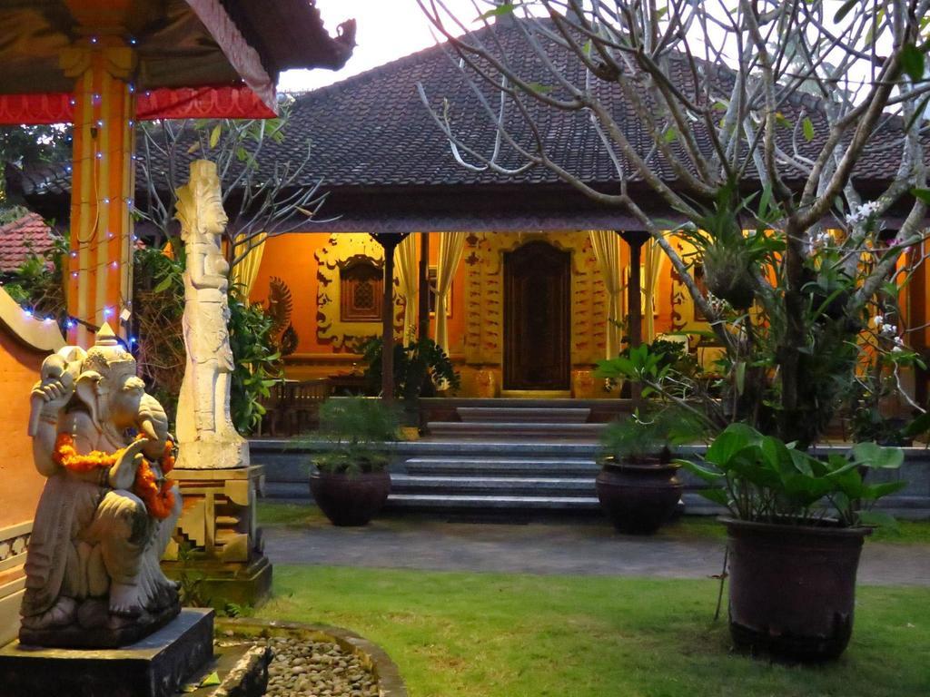 Puri Maharani Boutique Hotel Dempasar Exterior foto